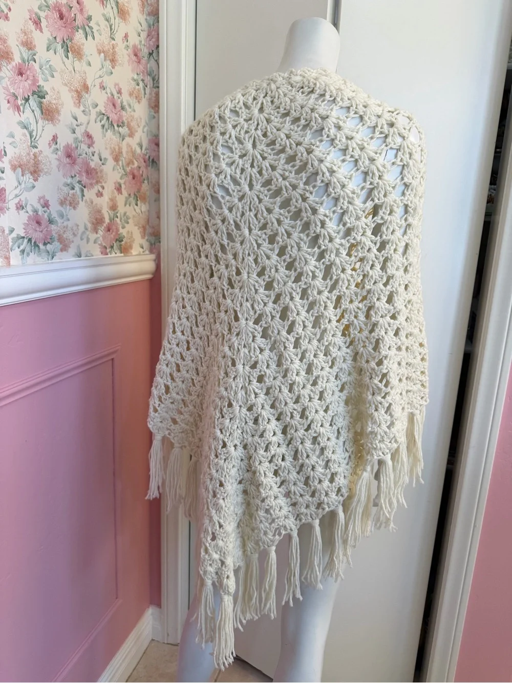 American Vintage Cream Crochet Fringe Poncho